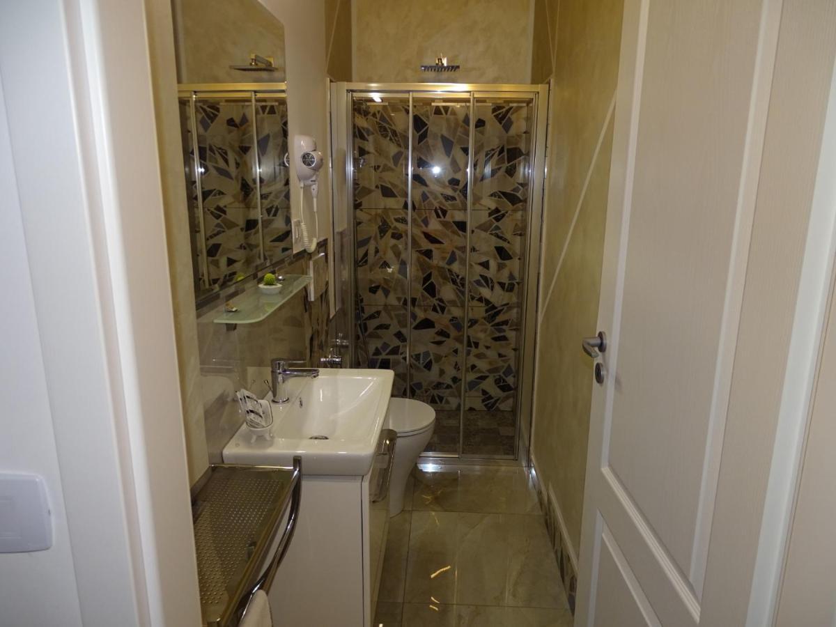 Water Lily Apartment Studio 2 Free Parking- Self Check-In Oradea Exterior photo