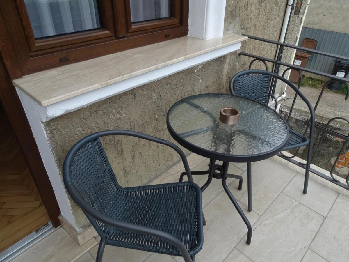 Water Lily Apartment Studio 2 Free Parking- Self Check-In Oradea Exterior photo